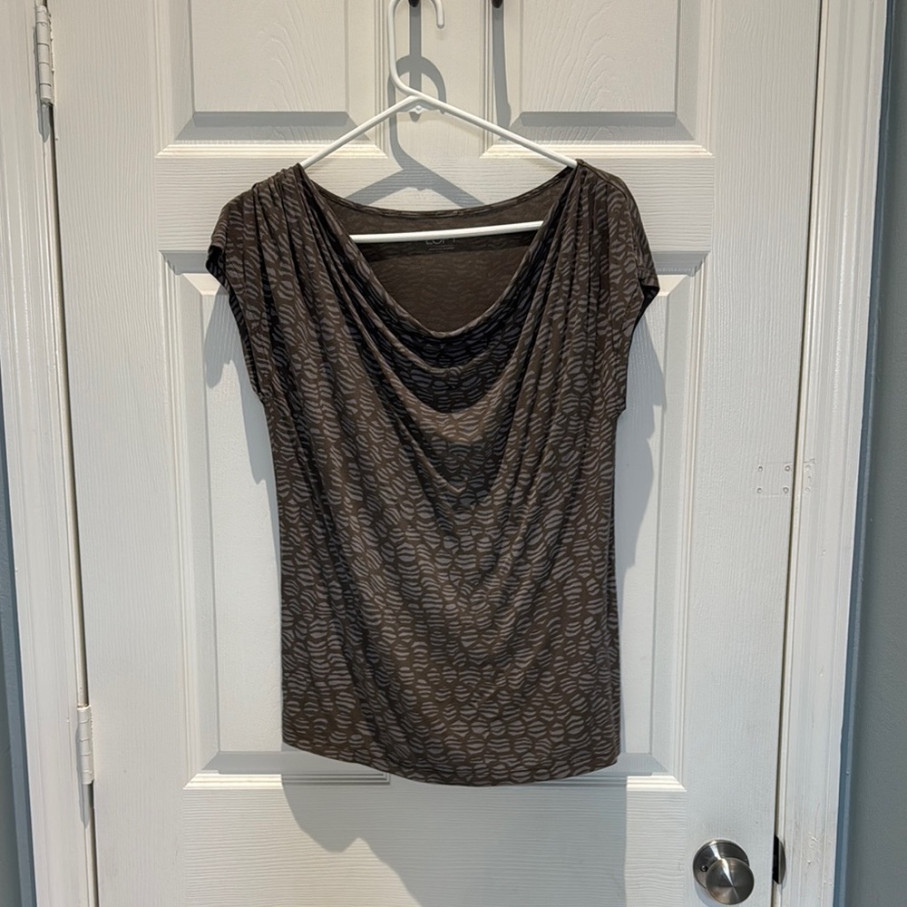 LOFT Gray Cap Sleeve Draped Blouse size M